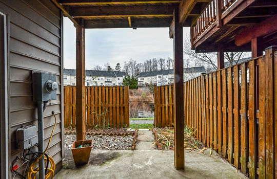 4682 Carisbrooke Ln-46