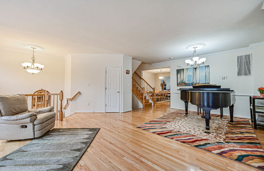 4682 Carisbrooke Ln-8