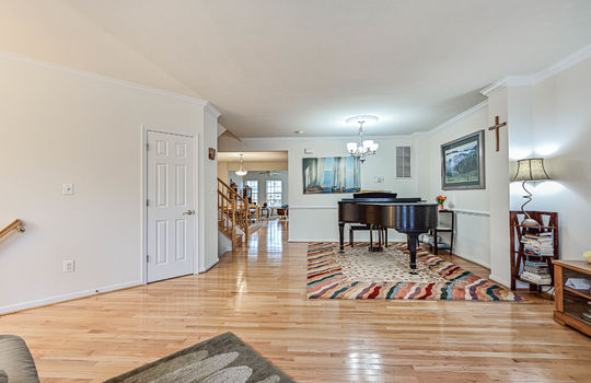 4682 Carisbrooke Ln-9