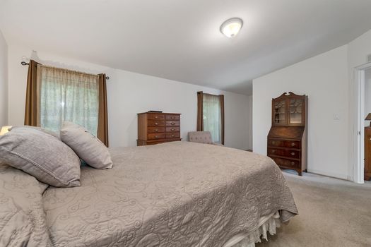 5074080-242959C4-DC53-4B77-B780-04FB4AD99EF0