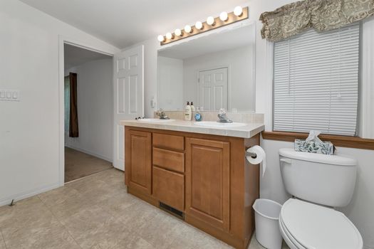 5074080-6F730ADC-569A-43E9-A8F4-9EFB6F57B981