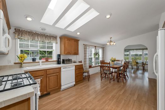 5074080-F143C7F9-7EA5-4A14-B7F8-B023E831A9F7