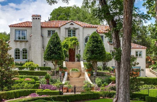 Kessler Park Homes for Sale in Dallas – Houses for Sale in Dallas – Dallas Homes for Sale - Caribbean Real Estate -Eakin Realtor Group Dallas