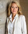 Dianne Alarie Profile Photo 01