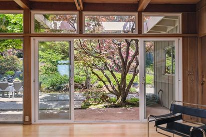 1e154b5f6ecfb8fe9a5f8c3577deeec1