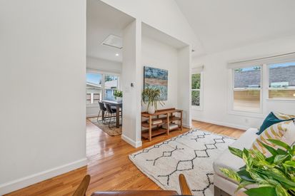 007-4926-desmond-street.84622.p2k.013.web