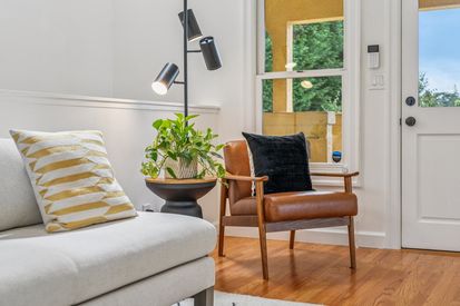 010-4926-desmond-street.84622.p2k.016.web