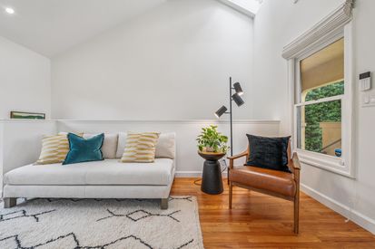 011-4926-desmond-street.84622.p2k.017.web