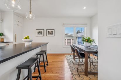 014-4926-desmond-street.84622.p2k.021.web