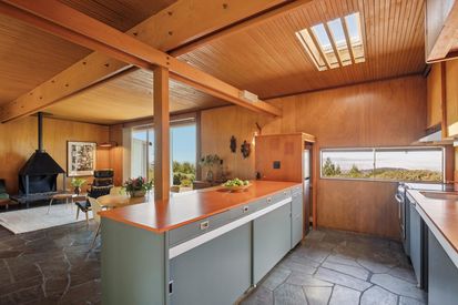 020-1-dewey-road.84816.p3k.026.web