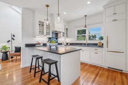 021-4926-desmond-street.84622.p2k.028.web