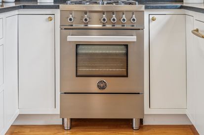 026-4926-desmond-street.84622.p2k.033.web