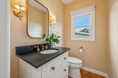 029-4926-desmond-street.84622.p2k.037.web