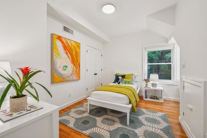 033-4926-desmond-street.84622.p2k.045.web