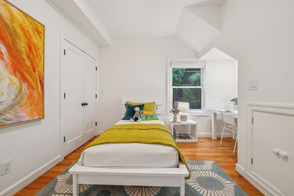 034-4926-desmond-street.84622.p2k.046.web