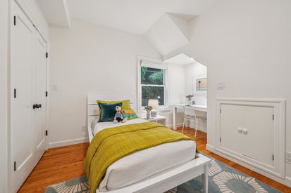 036-4926-desmond-street.84622.p2k.048.web