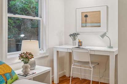 040-4926-desmond-street.84622.p2k.052.web