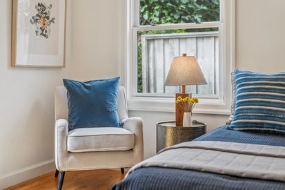 044-4926-desmond-street.84622.p2k.056.web