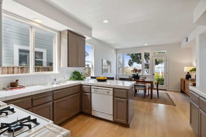 31 Sandpoint Dr (25)