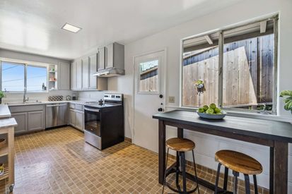 437 Michigan Ave (16)