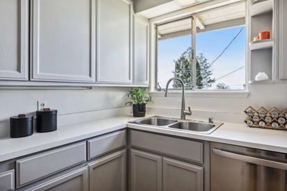 437 Michigan Ave (18)