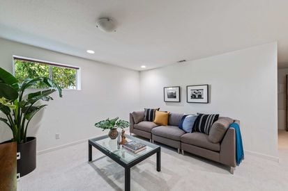 561 Santa Clara Ave (23)