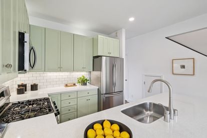 038-480-42nd-street-e.89259.p2k.021.web