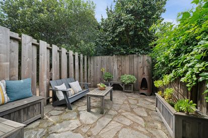 074-480-42nd-street-e.89259.p2k.041.web