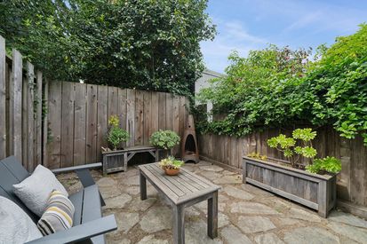 076-480-42nd-street-e.89259.p2k.042.web