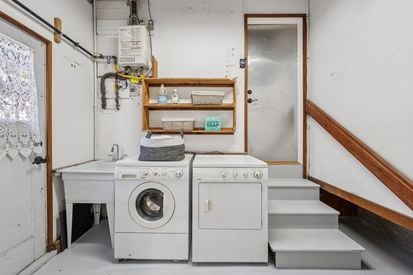 044-716-ashbury-avenue.89504.p2k.026.web