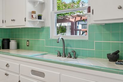 054-716-ashbury-avenue.89504.p2k.031.web