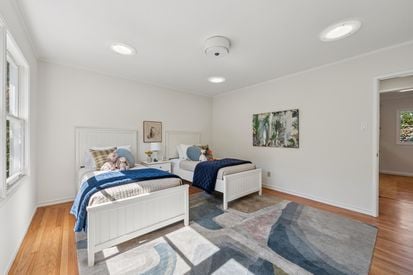 092-716-ashbury-avenue.89504.p2k.053.web