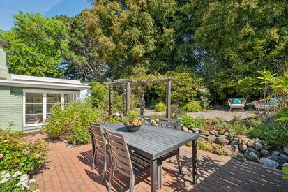 134-716-ashbury-avenue.89504.p2k.080.web