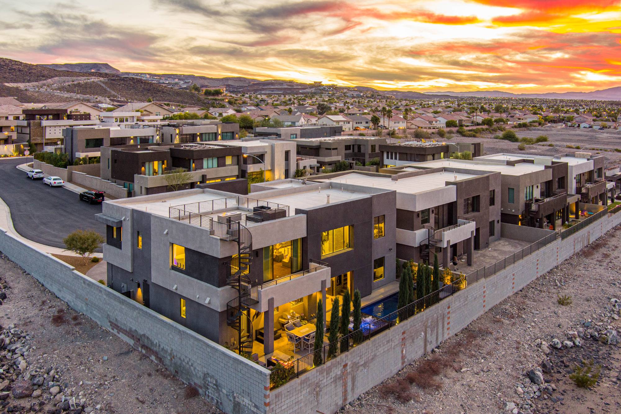 modern desert luxury homes