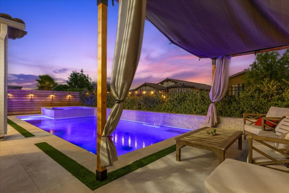 083-AVIA Media Group_12233 Olivetta Ct_082