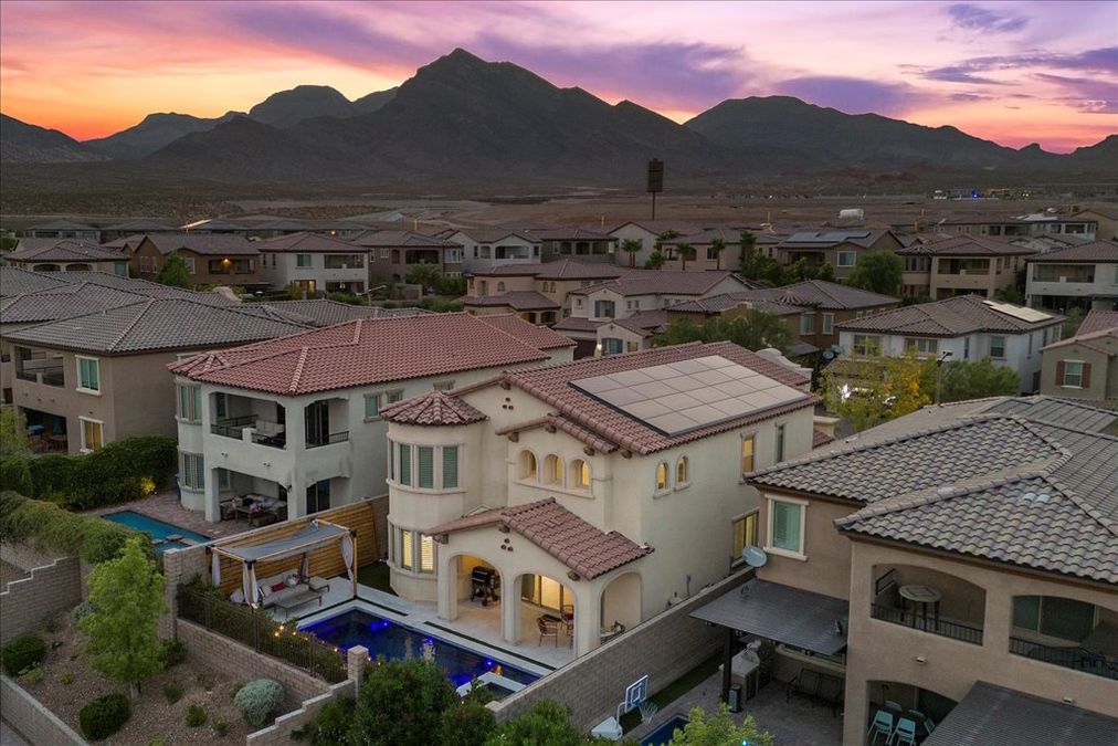 096-AVIA Media Group_12233 Olivetta Ct_102