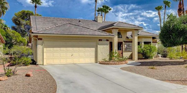 5020 Pacific Grove Drive: A Single-Story Los Prados &hellip;
