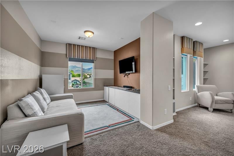 Local-2449-Daks-Loden-Henderson-Loft