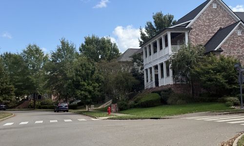 Closing Costs in Tennessee: Who Pays What, and How Much