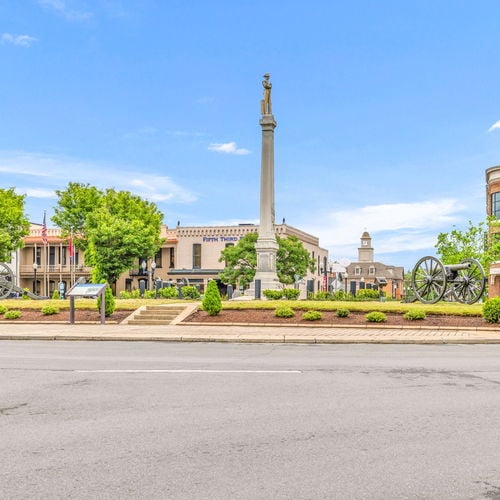 Towns Near Franklin, TN: Nine Places Within 40 Minutes of the Square