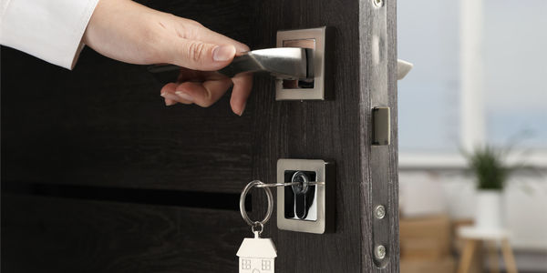 Why It's Important To Work With A Realtor