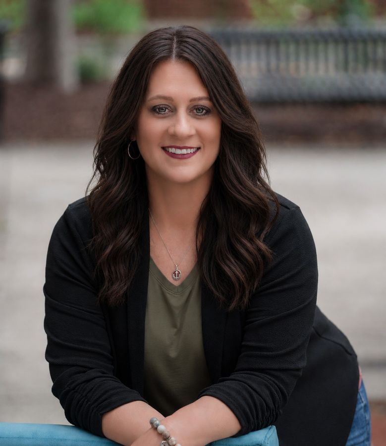 Gina Tomlin