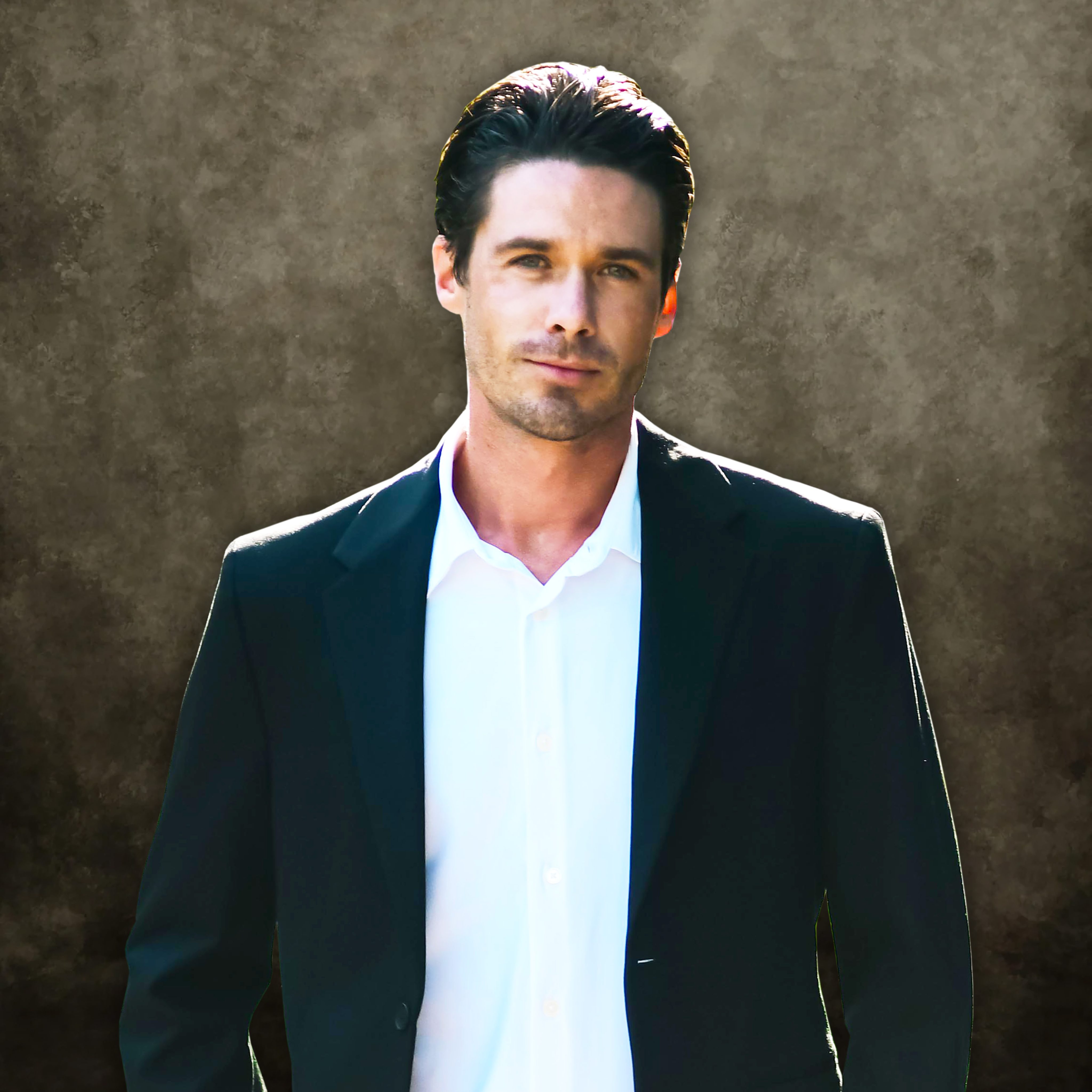 Tanner Riach headshot