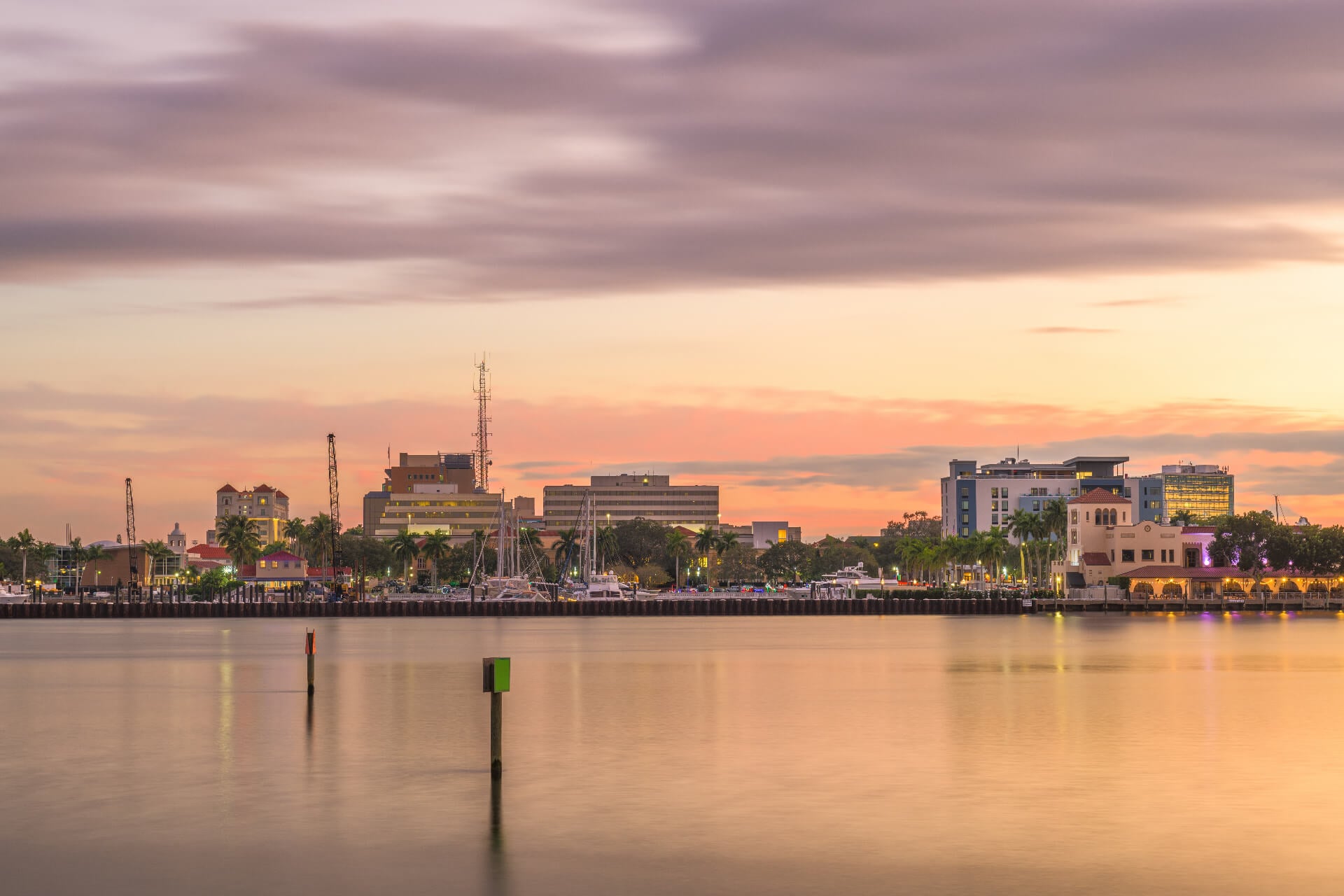 Bradenton, downtown on the Manatee River at dusk