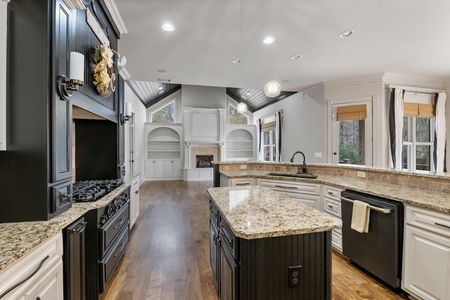 8125 Nunn Trace (4)