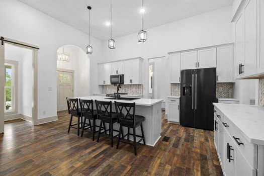 13-web-or-mls-BENR2682