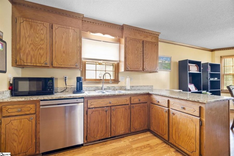 1562325-c9cb9fdc-8769-4a5c-b259-08ae6a39ed6b