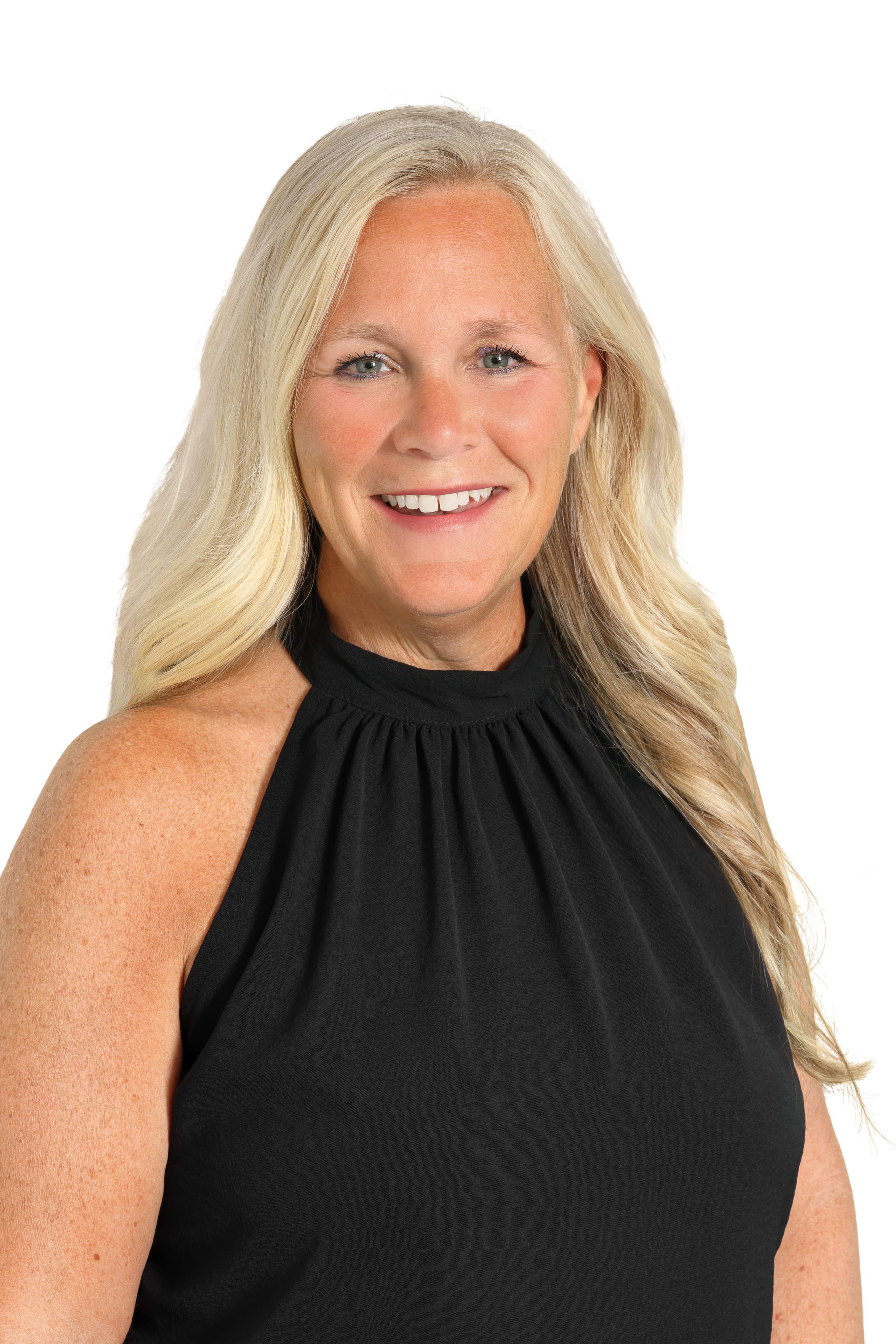 AliciaCrenshaw_3_white (1)