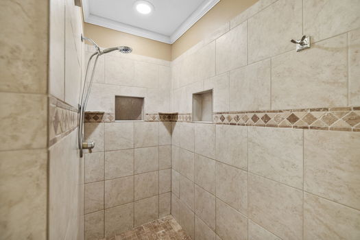 31-web-or-mls-BENR7185