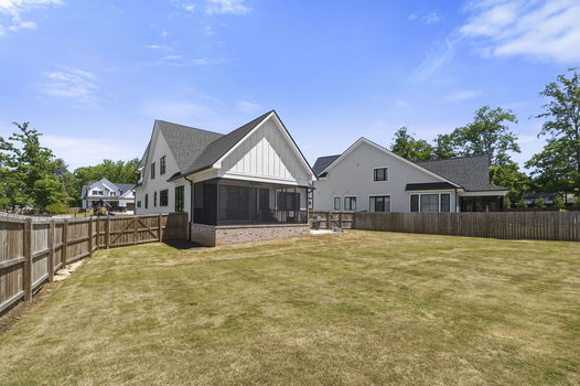 50-web-or-mls-BENR6844